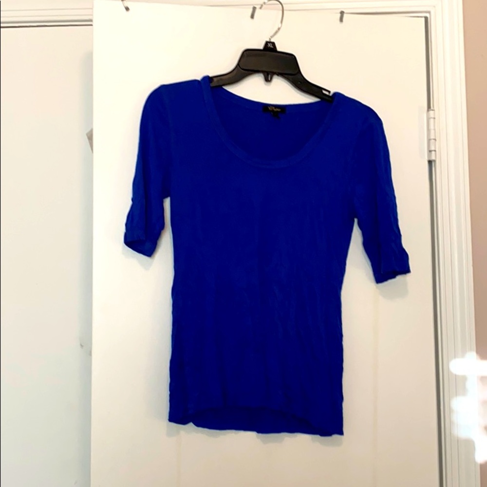 navy blue tee